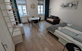 Central Apartment Metro 1 Min.
